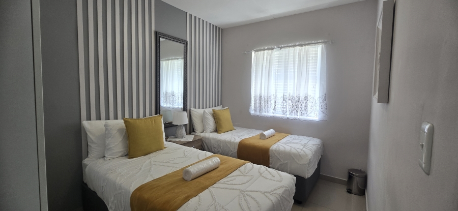 2 Bedroom Property for Sale in Admirals Park Western Cape